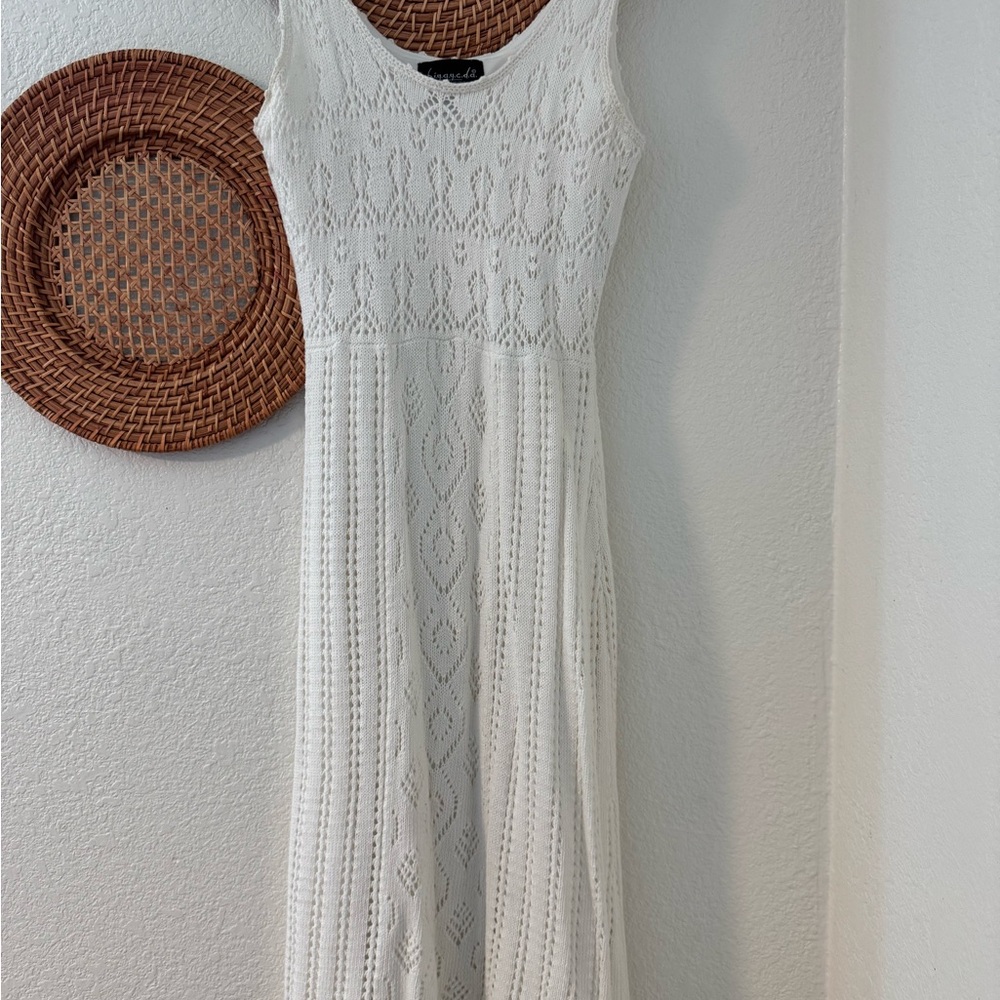 Elegant White Lace Maxi Dress
